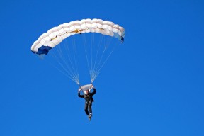 如何使用账号创建深度分析